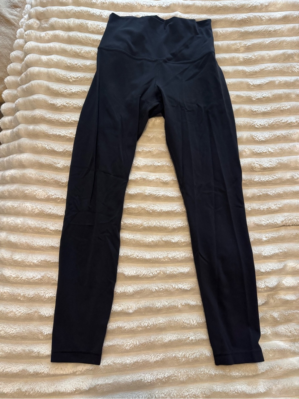 Lululemon align leggings 25” - Picture 3 of 4